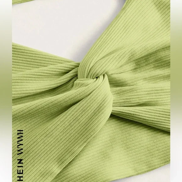 Green Crop Top - Picture 3 of 4